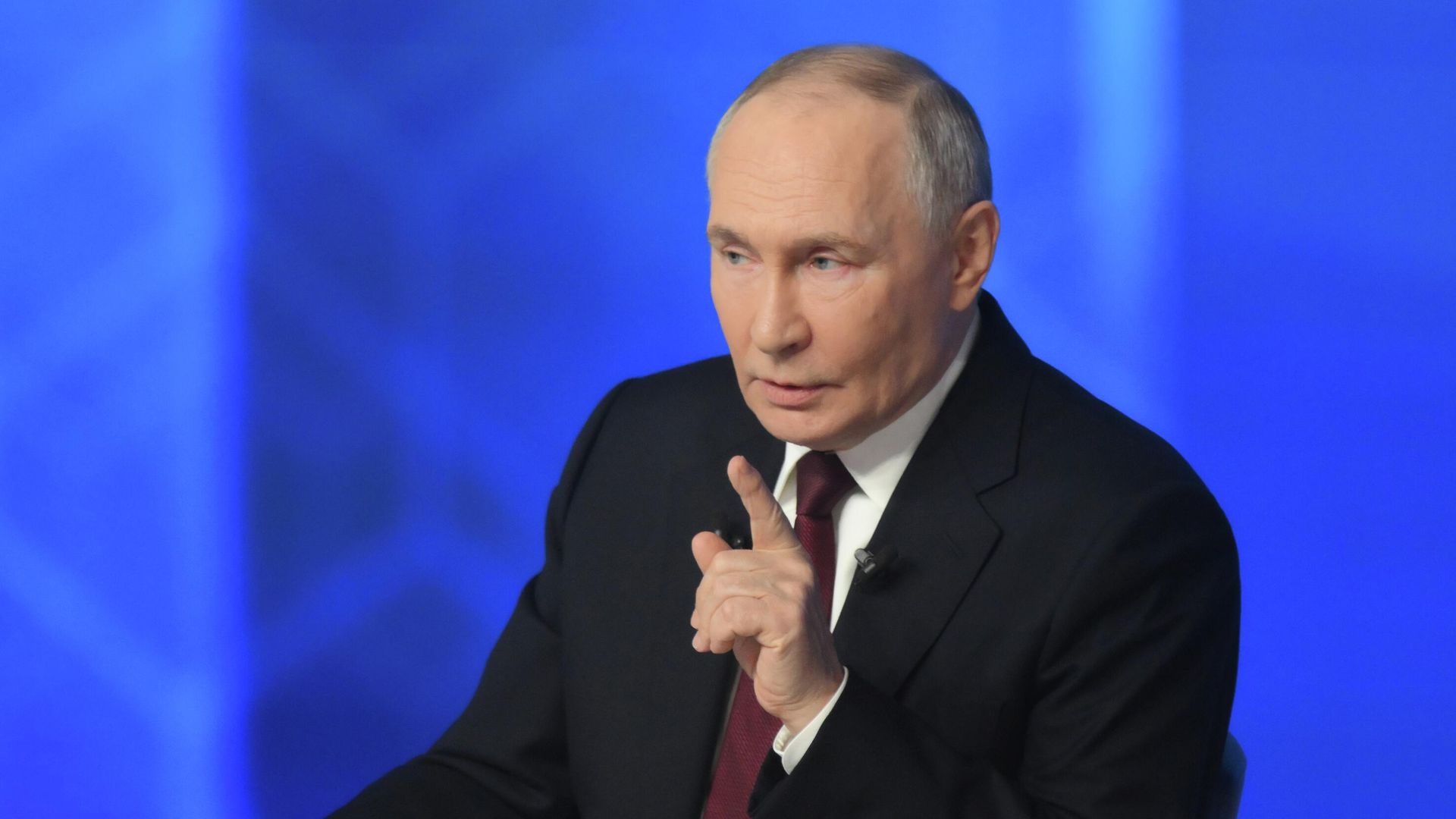 Путин поздравил учителей с наступающим Днем знаний