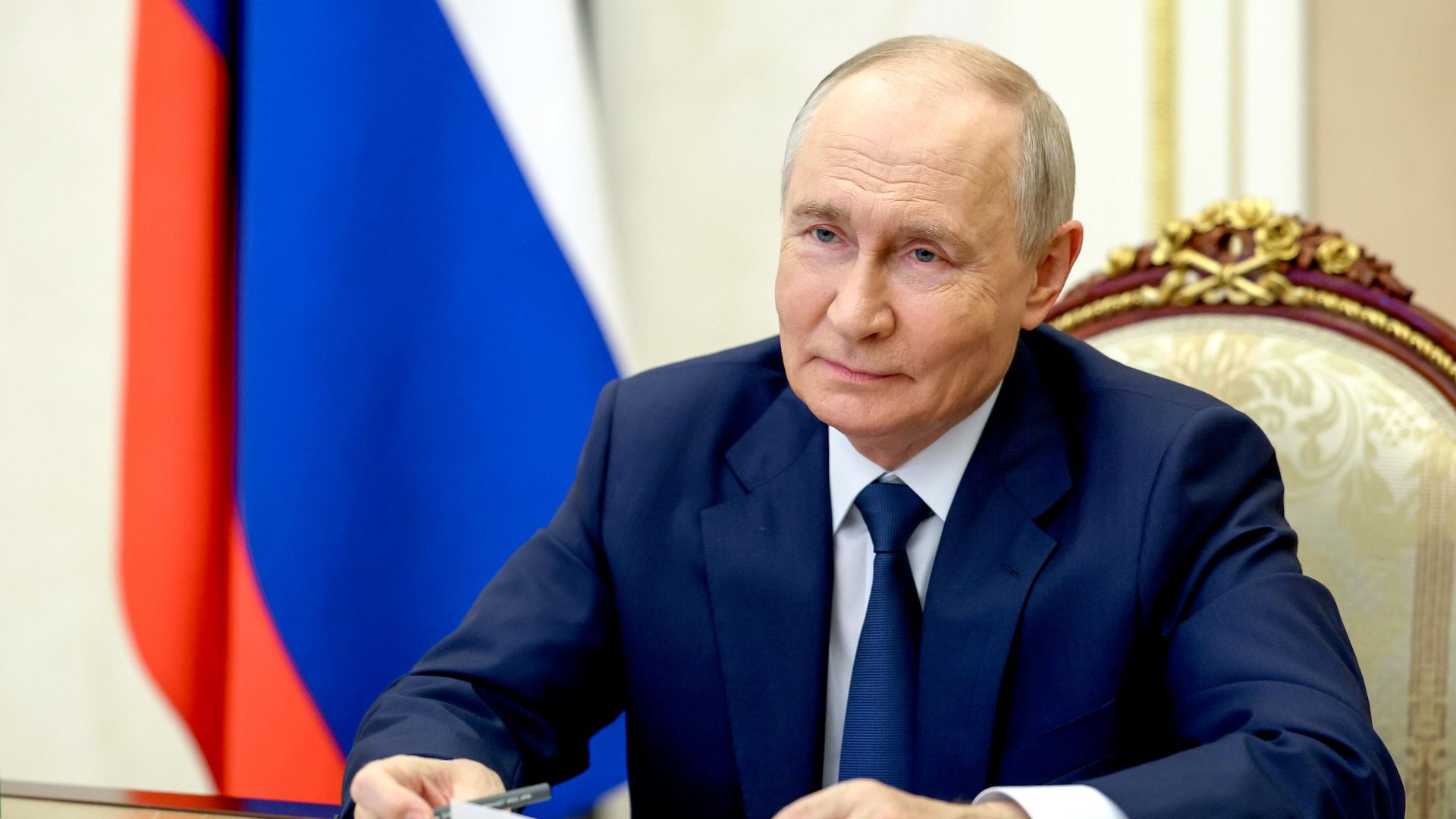 Путин назвал преимущества электронного личного дела школьника