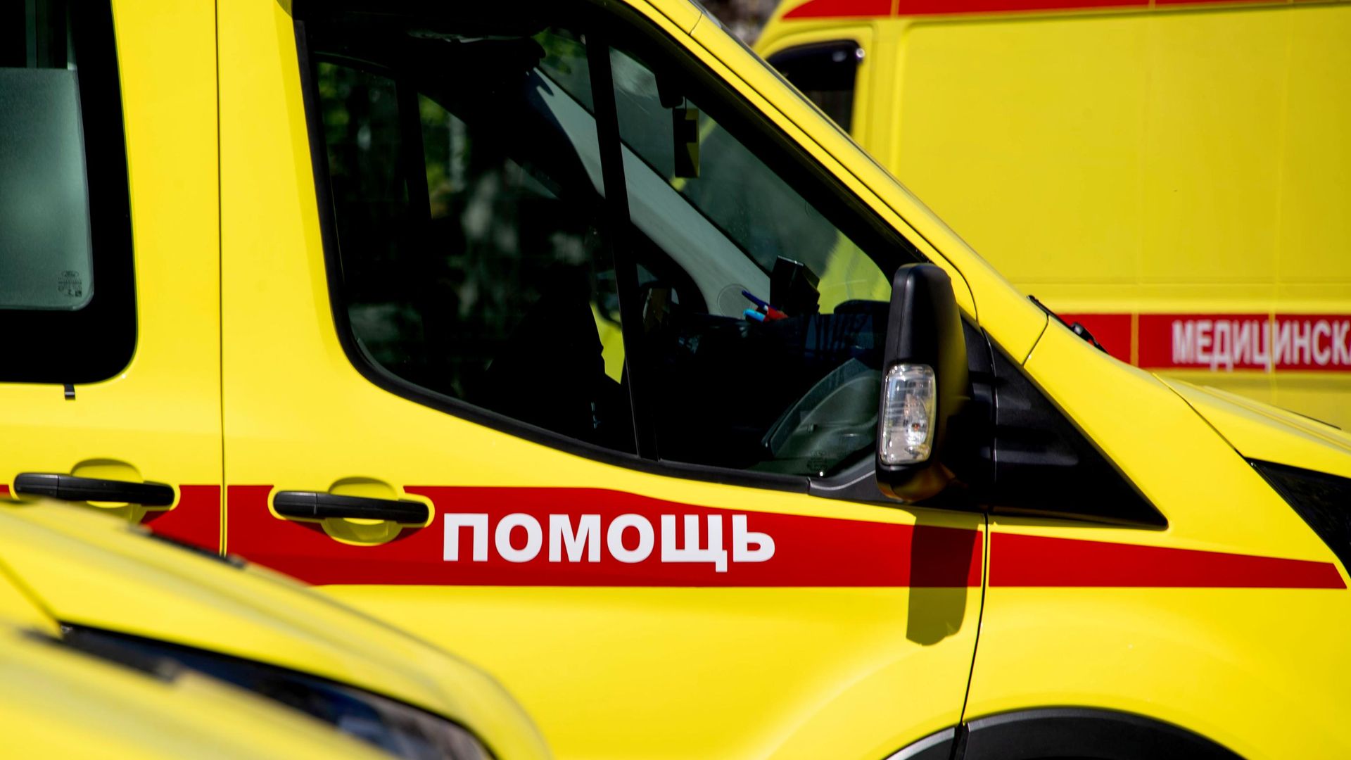 Шесть человек пострадали во время пожара в Санкт-Петербурге